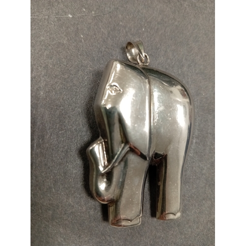 660 - 925 silver large elephant pendant H 6cm x W 4cm