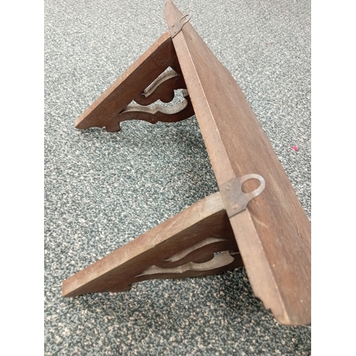 447 - Vintage wooden scrolled bracket wall shelf, L 38cm x W 20cm