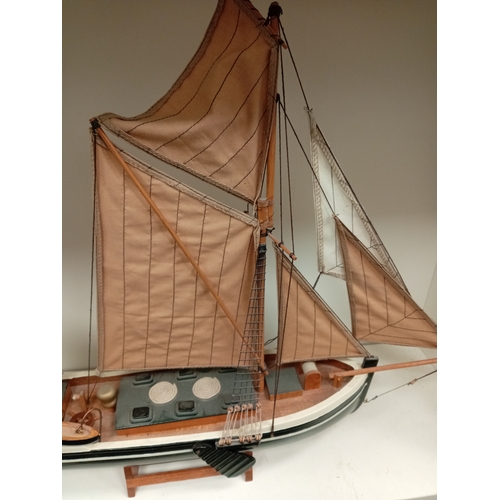 525 - Vintage wooden Maritime sailing, fishing, boat H 55cm x W 55cm