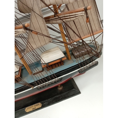 526 - Vintage wooden Maritime sailing ship Cutty Sark 1869. H 45cm x W 48cm