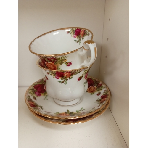 470 - Royal Albert, six cups and six saucers