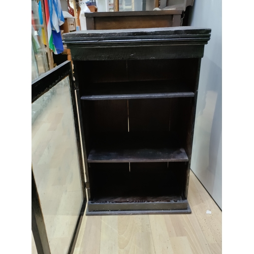 476 - Antique Victorian ebony display cabinet. H 71.5cm x W 44.5cm x D 30cm