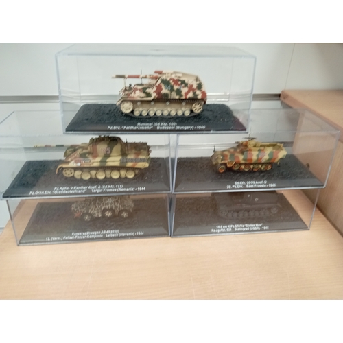 496 - Five combat collection Deagostini model German die cast tanks in display cases 7cm x 17cm incudes Hu... 