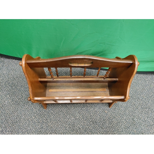 545 - Vintage wooden magazine rack