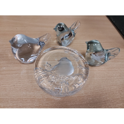 564 - A trio of glass birds (one says hand made at island glass studio) and a glass engraving of a robbin.