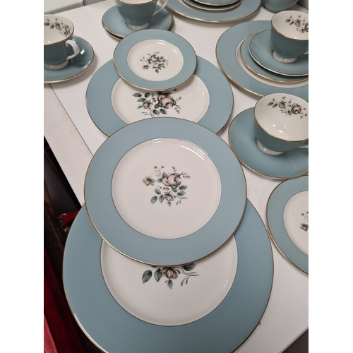 473 - Royal Doulton China 27 Piece Tea Set Rose Elegans T.C 1010. To include: 5 dinner plates; 1 salad pla... 