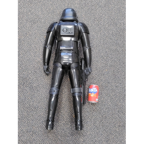 586 - A large Jakks Pacific Star wars shadow stormtrooper. H 80cm x W 33cm