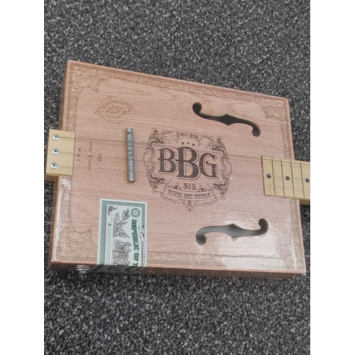 589 - Cigar box style three string banjo/ukulele