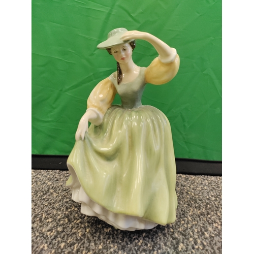 554 - 5 royal Doulton ceramic women figurines. To include Winsome HN 2220, Fair Lady HN 2193, Buttercup HN... 