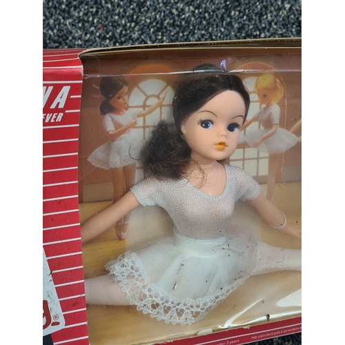 604 - Sindy Doll by Pedigree Brunette Ballerina still in Original Packaging No 42000