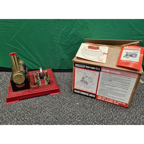 607 - Malins Mamod Model Steam Engine S.E3 with original box and paperwork.