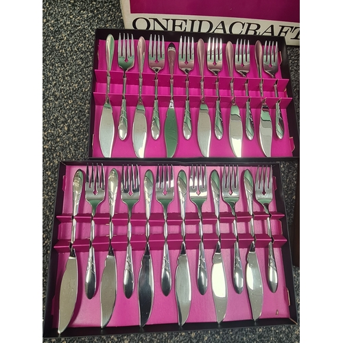 628 - Job lot of cutlery sets to include: Oneida craft Debonair Cutlery half full Canteen & 2 sets of fish... 