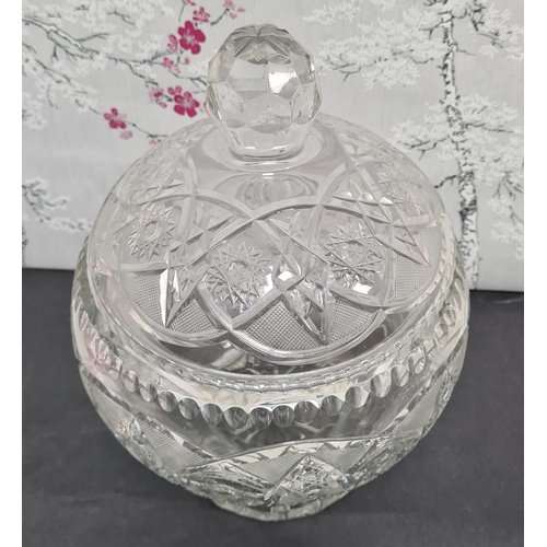 429 - Collection of cut glass to include: a large clear Bon Bon lead crystal bowl H28cm x 20cm in diameter... 