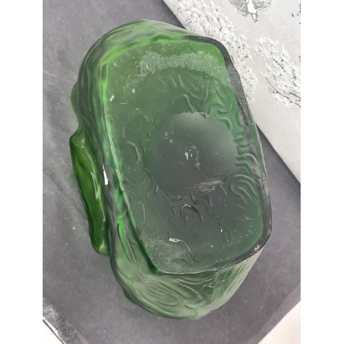 431 - Mid Century vivid green wavy designed Art Glass fruit bowl. Measures H13cm x W23cm x D13cm