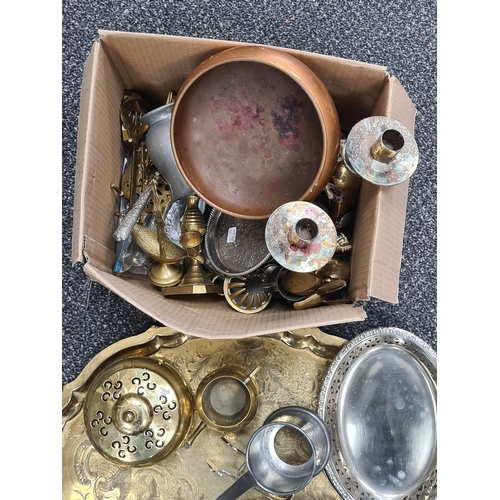 411 - Job lot of copper, brass & white metal items to include trays, pots and ornaments etc. 8.2 kilos.