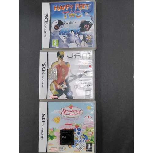 530 - A trio of DS games, two in the original boxes. Collection consists of Happy Feet Two, Jam Sessions a... 