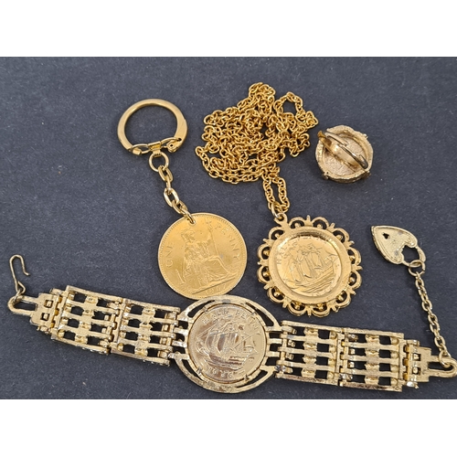 803 - Vintage genuine coin jewellery set with yellow metal/gold gilt to include: bracelet with half Penny,... 