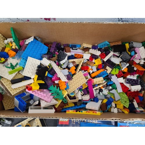 545 - Job lot of mixed Lego to include Harry Potter items and 10 various mini figure characters.