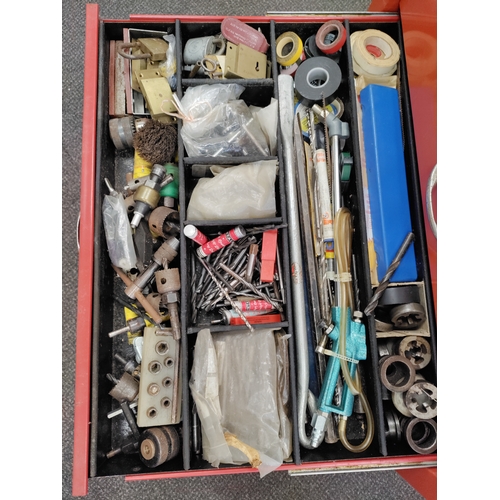 562 - Full vintage Waterloo 5 drawer rolling mechanics, engineers tool chest. To include various hand tool... 