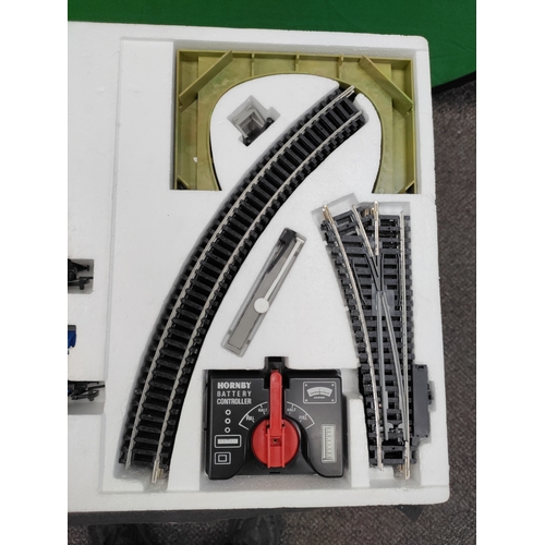 583 - Hornby Railways 00 gauge Train set R782 Great western goods. Contains 0-6-0 locomotive, 4 wagons, tu... 