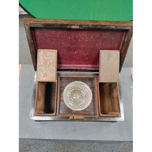 594 - Antique Regency rosewood Tea caddy/ Sarcophagus with mixing bowl.
Very slight damage on front corner... 