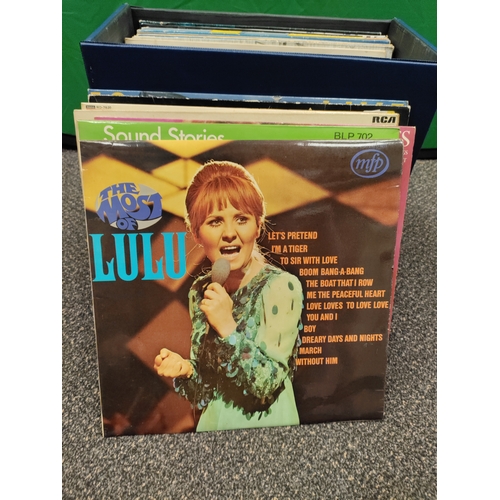 596 - 24 vinyl records in carry case with original key. Collection consists of Elton John, Genesis, Elvis,... 