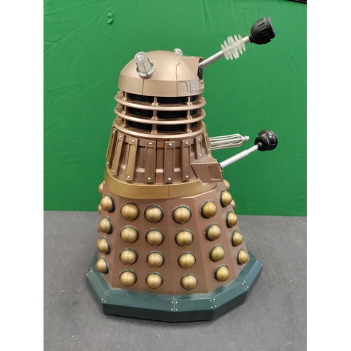 605 - Dr. Who Dalek talking action figure, fully functional