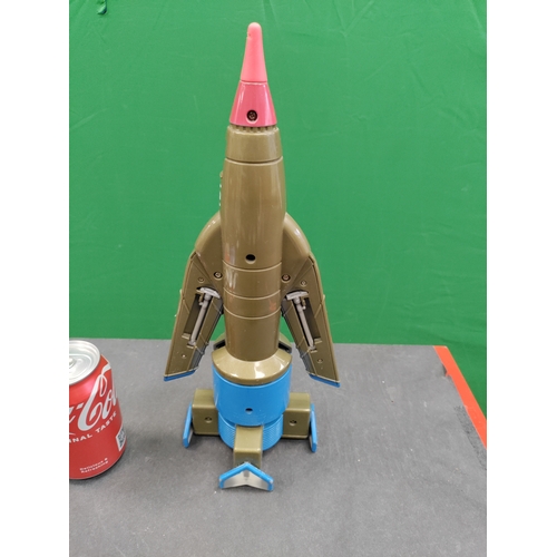 606 - Large 1999 Thunderbird 1 rocket ship, fully functional