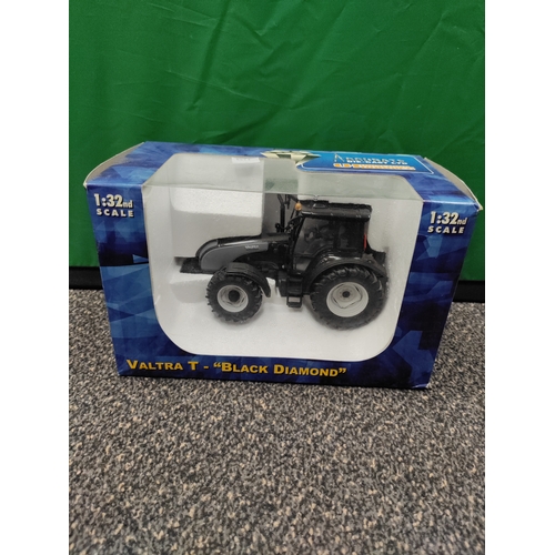 627 - Universal Hobbies 1:32 scale model of a Valtra T series 'Black Diamond' Tractor.