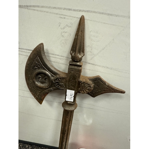 637 - Vintage cast iron axe.