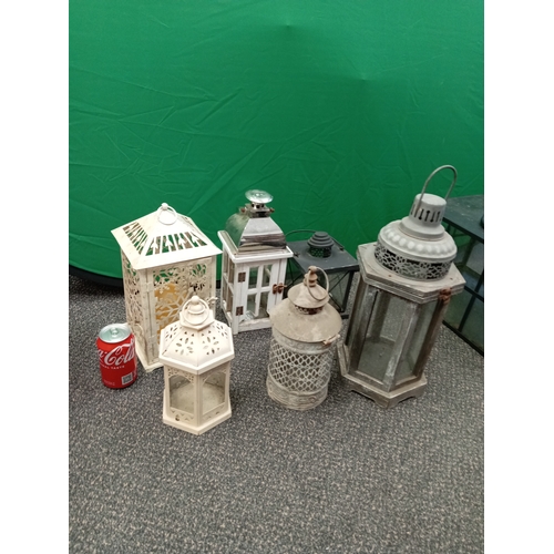 674 - Lot of vintage lanterns, including a large metal and glass one.