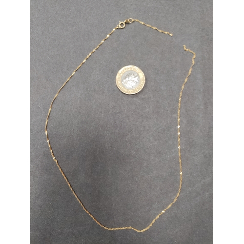 856 - A broken 9ct gold chain. Length 45cm.