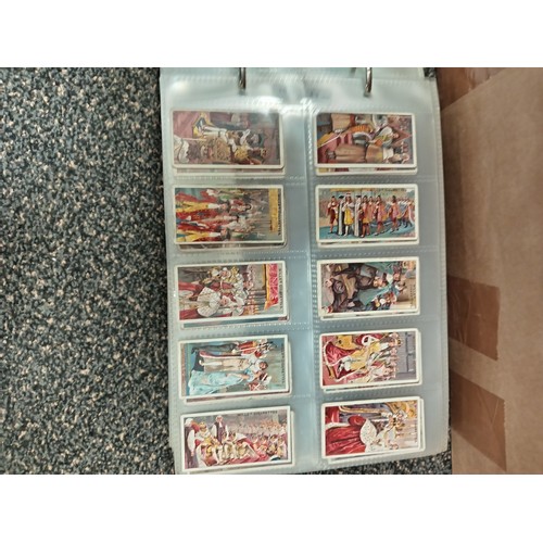 677 - Massive collection of cigarette cards from 1900's to 1930's. 8 folders completely full, APX 1000 car... 