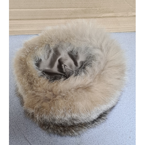 23 - Ladies vintage beige Fur hat. Thought to be either Coyote or Mountain Cat Fur.