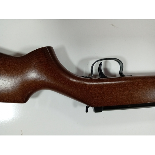 211 - An Air wolf 22 calibre break barrel air rifle.