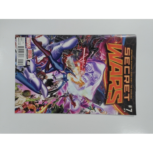 186 - A collection of marvel comics To include secret wars issues 5-9 , secret wars battleworld issue 002,... 