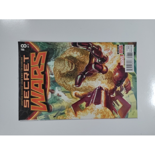 186 - A collection of marvel comics To include secret wars issues 5-9 , secret wars battleworld issue 002,... 