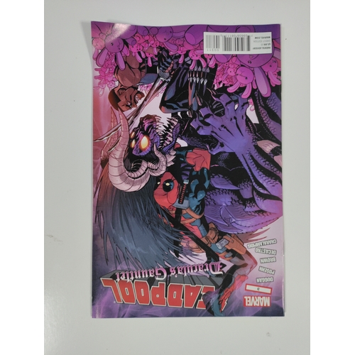 188 - A full set of marvel Deadpool Dracula's gauntlet 1-7 & 3 Deadpool & Mrs. Deadpool