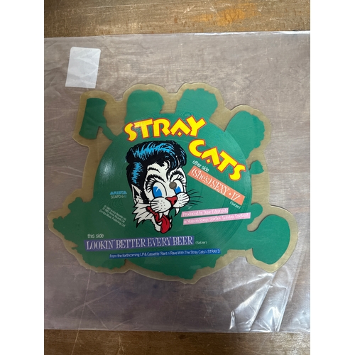 573 - Stray cats looks scruffy picture shaped disc - All vinyl records albums in this sale are very good o... 