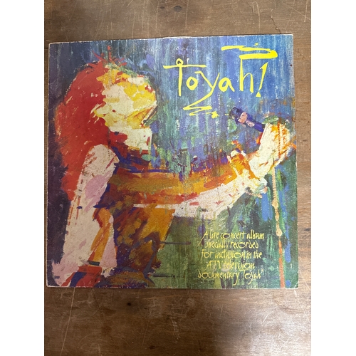 592 - Toyah - All vinyl records albums in this sale are very good or better unless stated otherwise - Cove... 