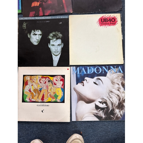 606 - Collection of vinyl records in various conditions