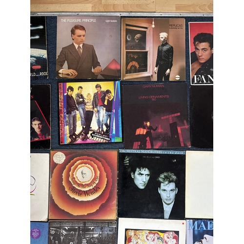 606 - Collection of vinyl records in various conditions