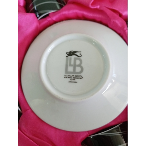 60 - A Llewelyn-Bowen for Royal Worcester coffee set, 4 espresso cups and saucers.