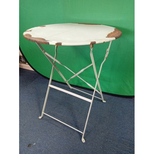 62 - Folding set of metal garden chairs and table