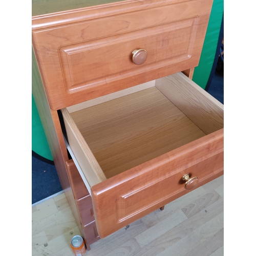 172 - A tall boy 5 draw chest of draws. H 112cm x W 48cm x D 44cm.