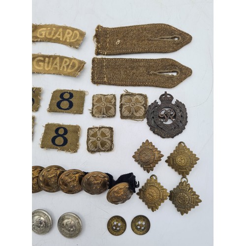 249 - A trio of WW1 medals to include 1915 star, war and victory medals. Harry Evans, 2511, 1/5th Gloucest... 