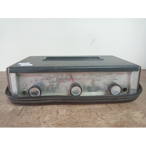 13 - Roberts Vintage Model R303 Black Brown MW LW Portable Radio