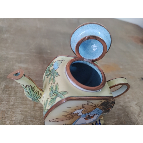 56 - A ceramic apple sauce bowl by James Herriot Country Kitchen and a Trade Plus Aid ornamental tea pot