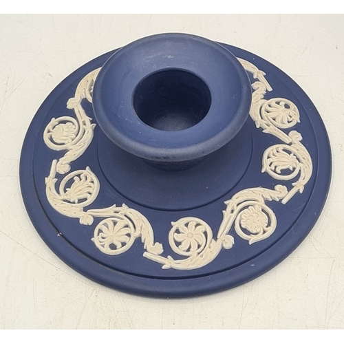 245 - A collection of 8 pieces of Wedgwood Jasperware in Blue. Includes a 1977 plate; a 1980 plate; 2 lidd... 