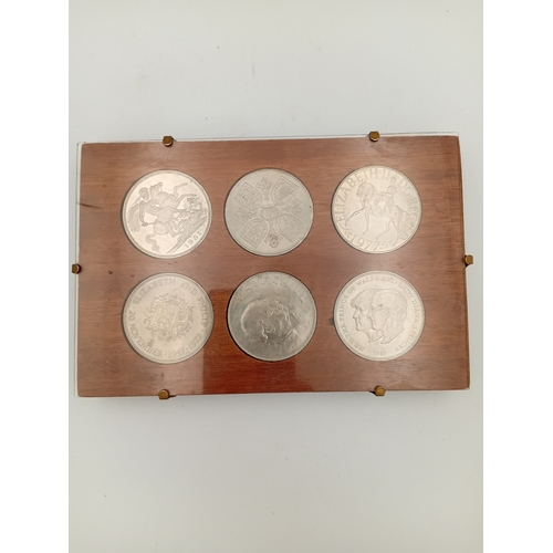 337 - Set of 6 commemorative crowns in case
